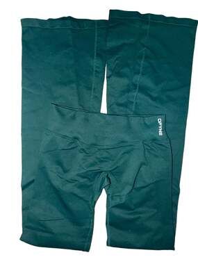 NWOT DFYNE Dynamic Scrunch Green V-Waist Flare Leggings Size Large (AZ13)